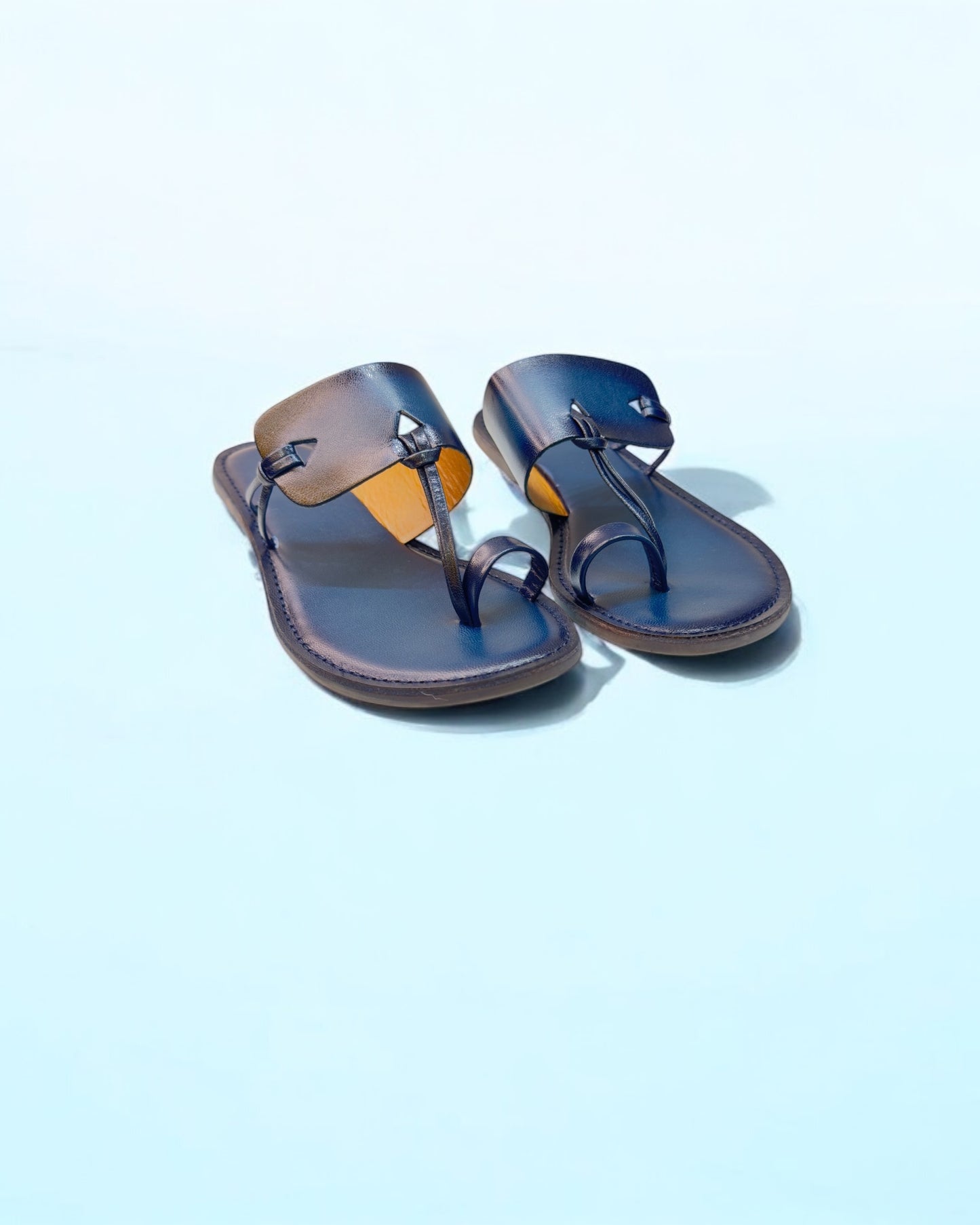 Women's Heritage Handcrafted leather kolhapuri chappal