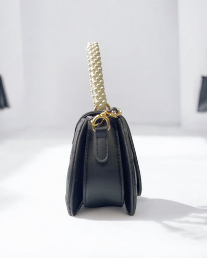 Women's Royal Charm Black Pearl Handle Handbag – Where Elegance Meets Edge
