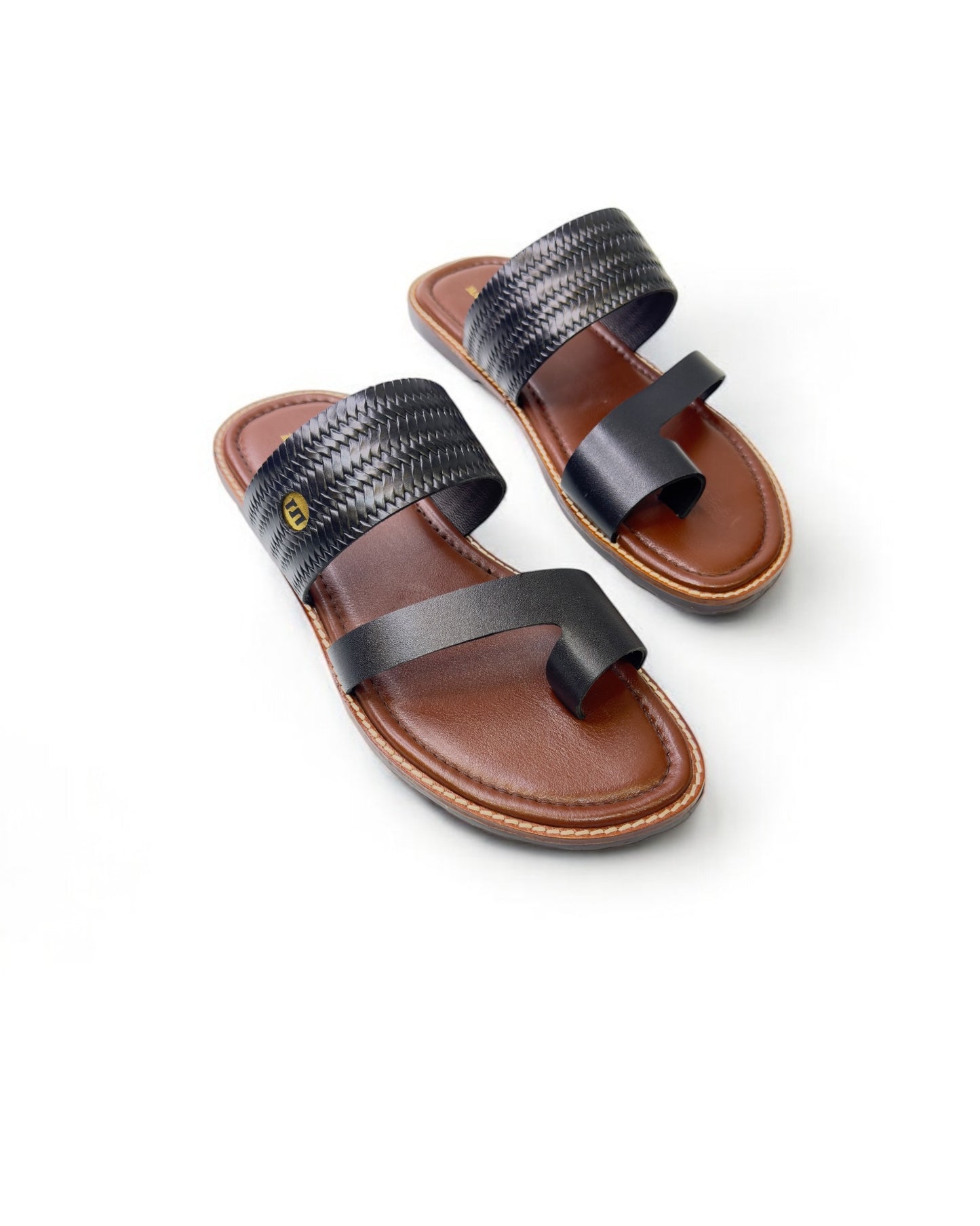 The Weave Luxe – Artisan Leather Chappal