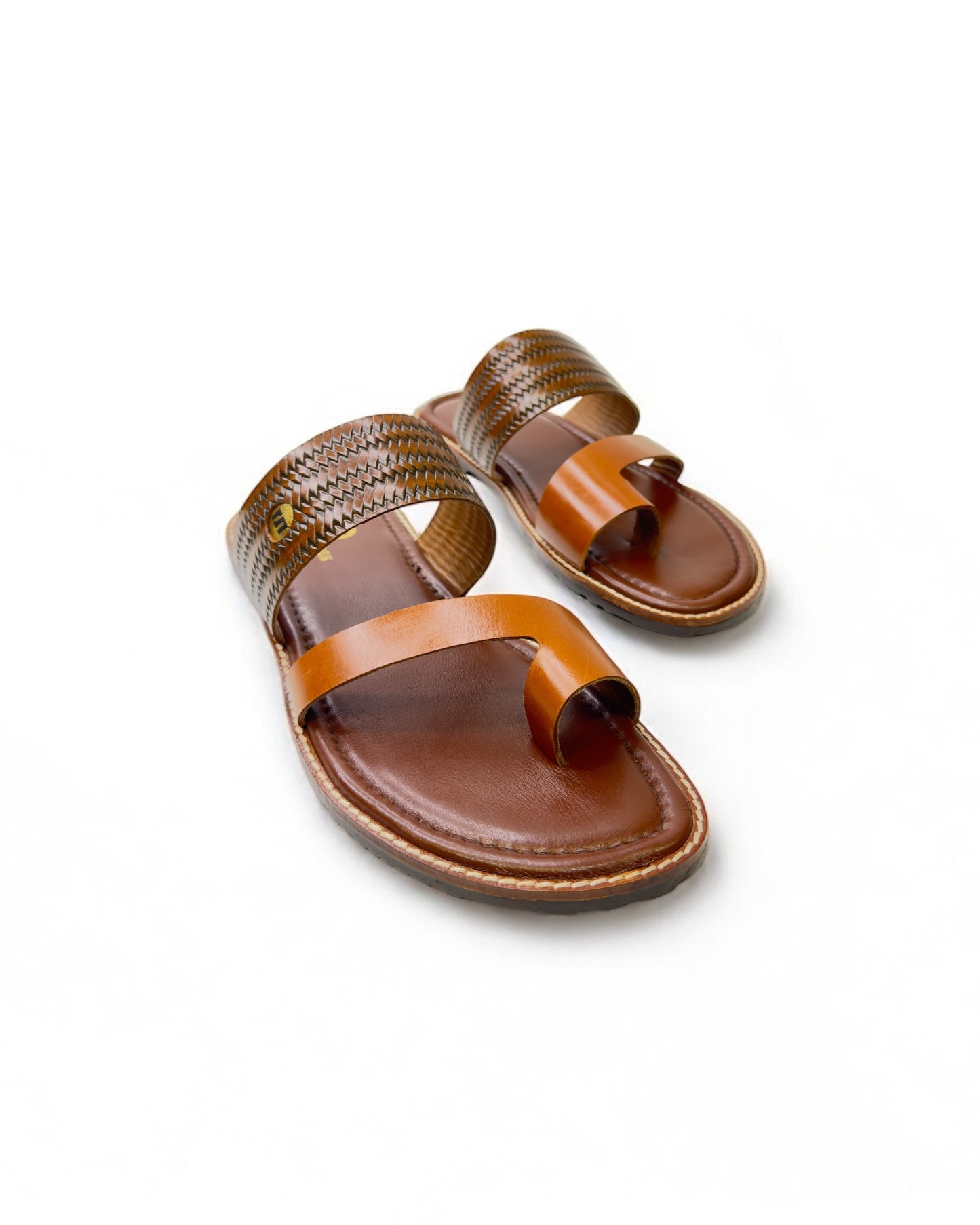 The Weave Luxe – Artisan Leather Chappal
