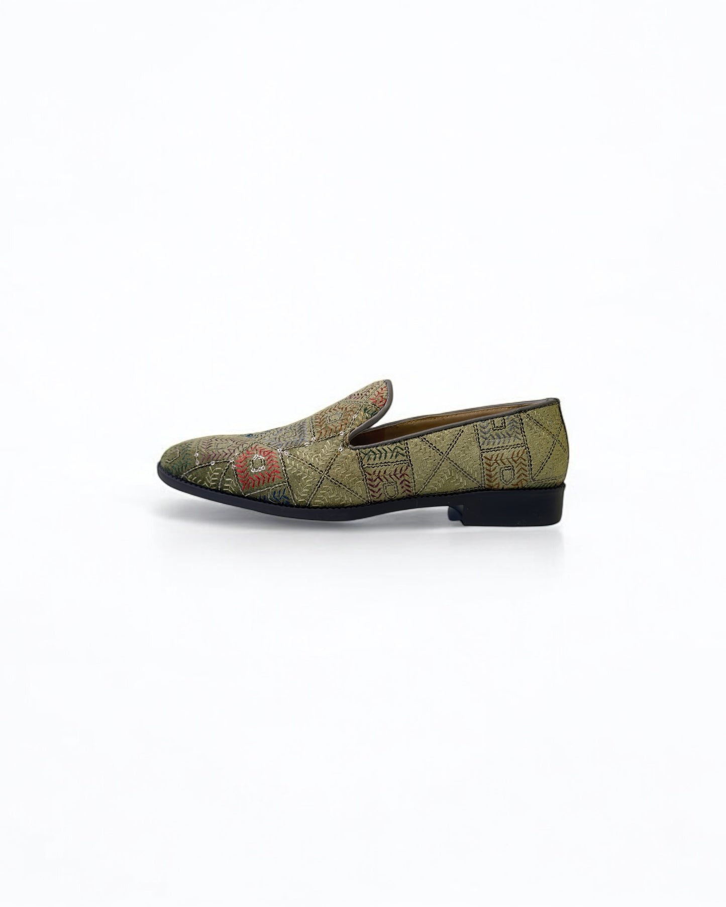 Pastel Olive Embroidered Men’s Mojari – Regal Ethnic Slip-Ons for Weddings &amp; Festive Wear