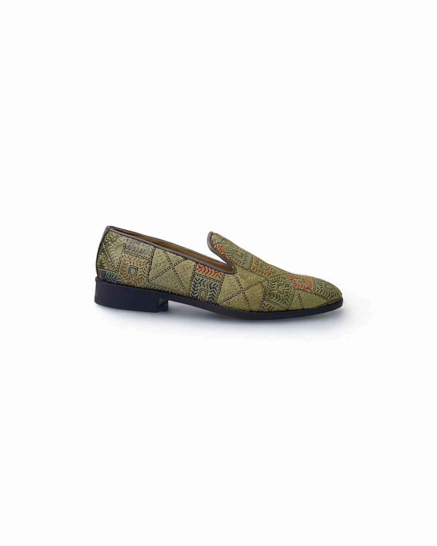 Pastel Olive Embroidered Men’s Mojari – Regal Ethnic Slip-Ons for Weddings &amp; Festive Wear