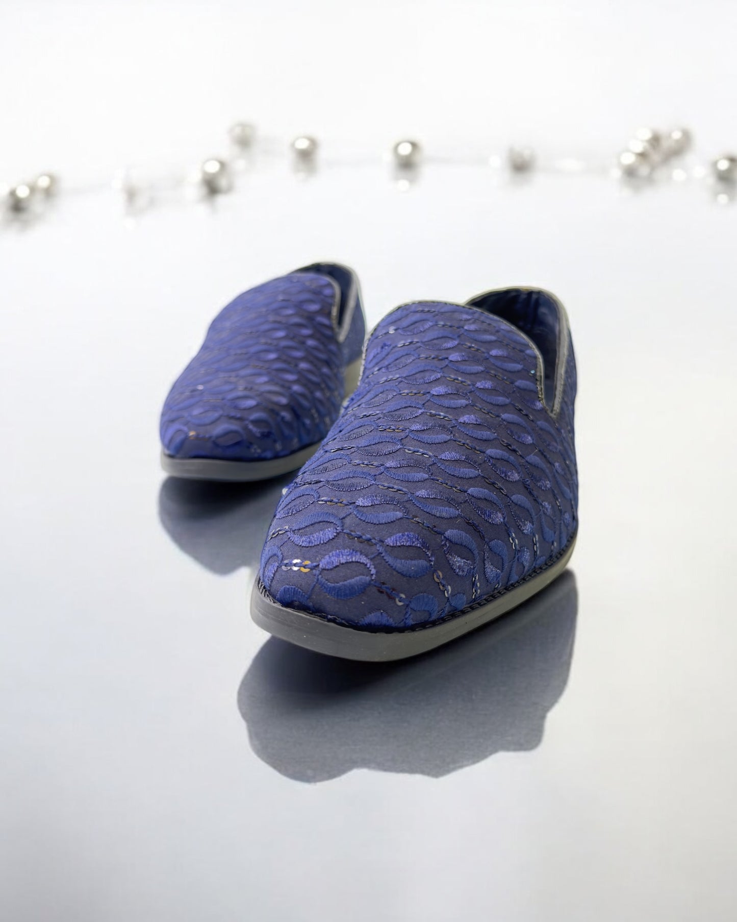 Men’s Embroidered  Mojari – Regal Ethnic Slip-Ons for Weddings & Festive Wear
