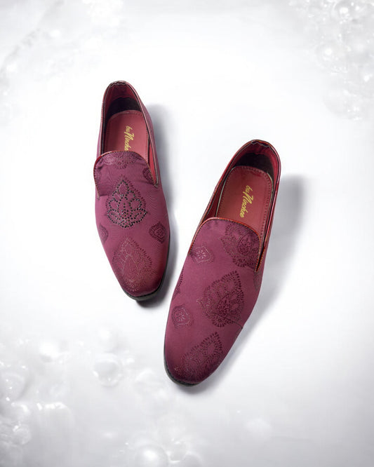 Men’s Embroidered  Mojari – Regal Ethnic Slip-Ons for Weddings & Festive Wear